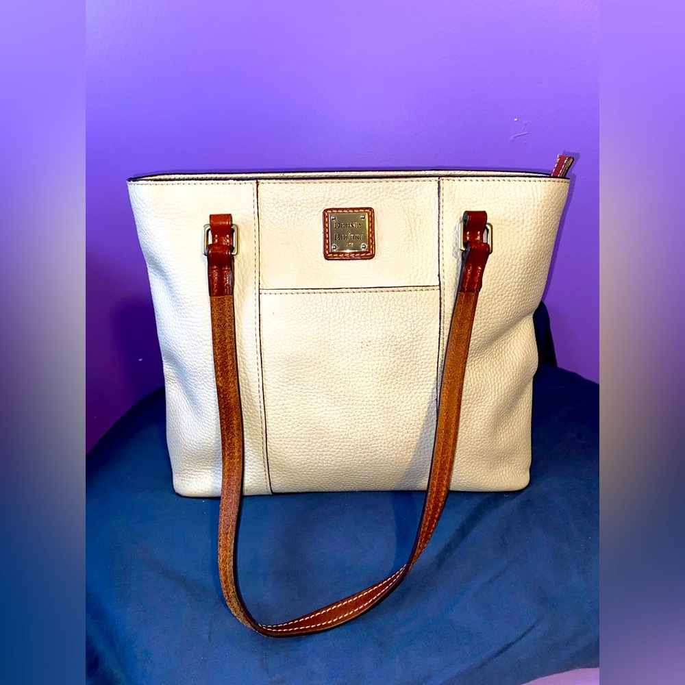 Dooney & Bourke Ivory and Chestnut Tote